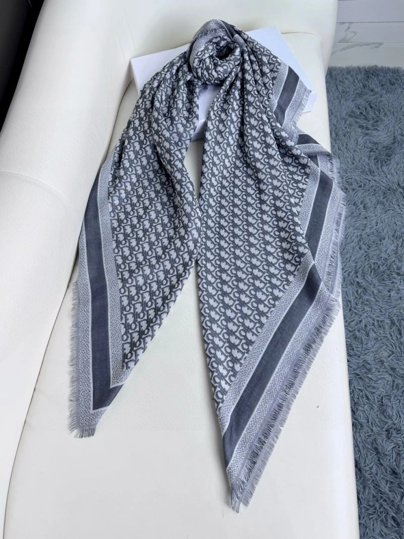 Christian Dior Scarf Effortless 271146