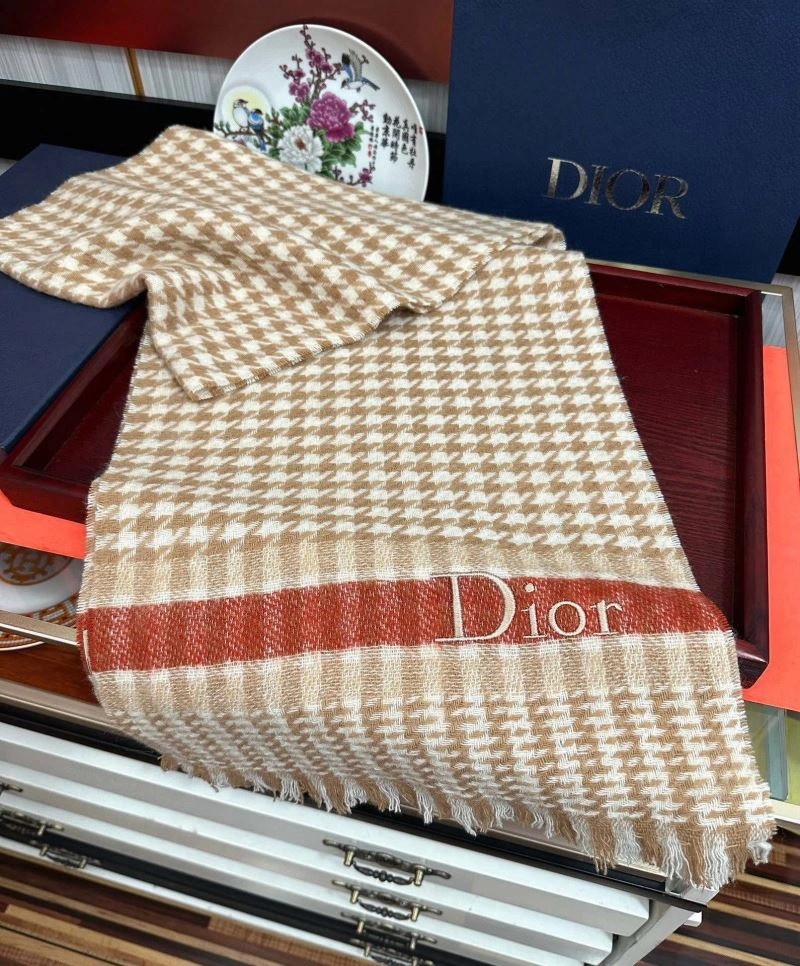 Christian Dior Scarf Chic 271133