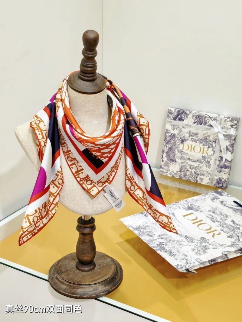 FlexibleFit Christian Dior Scarf 271132