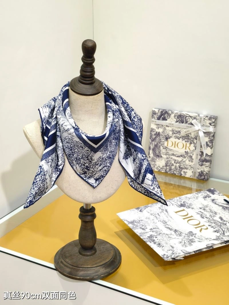 Elegant Christian Dior Scarf 271143