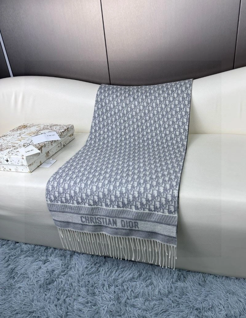 MoistureWicking Christian Dior Scarf 271129