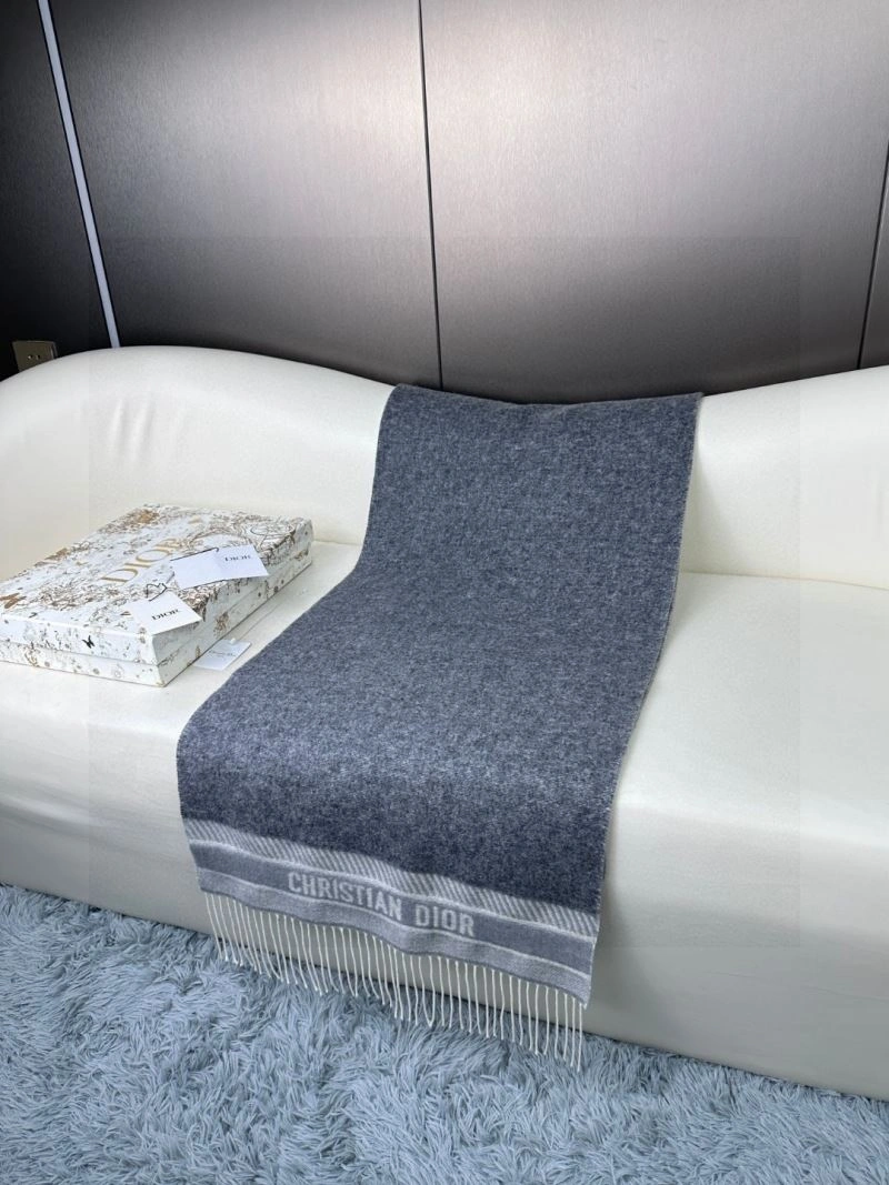 MoistureWicking Christian Dior Scarf 271129