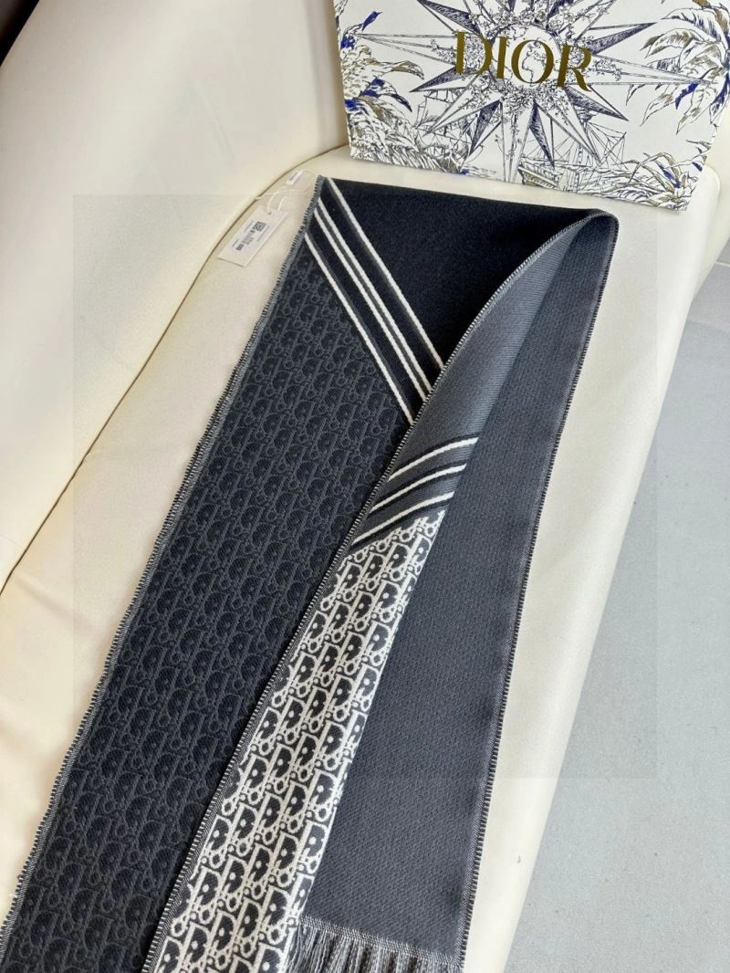 FlexibleFit Christian Dior Scarf 271114