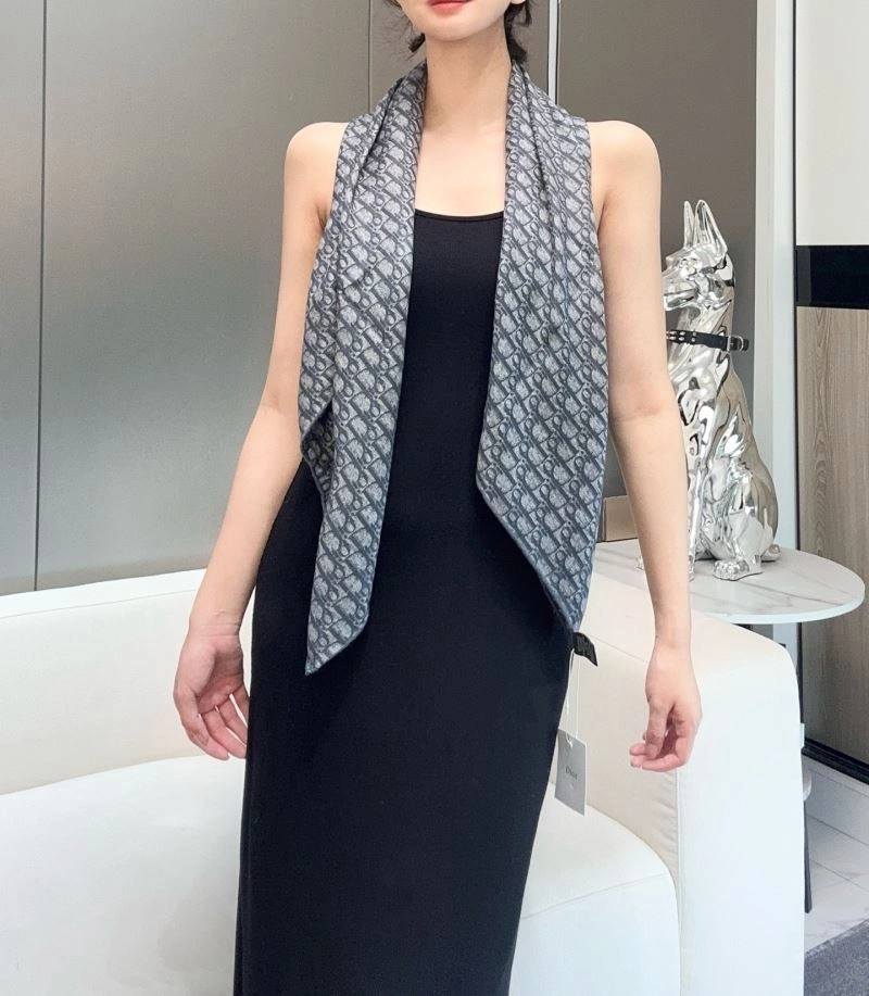 Tailored Christian Dior Scarf 271113