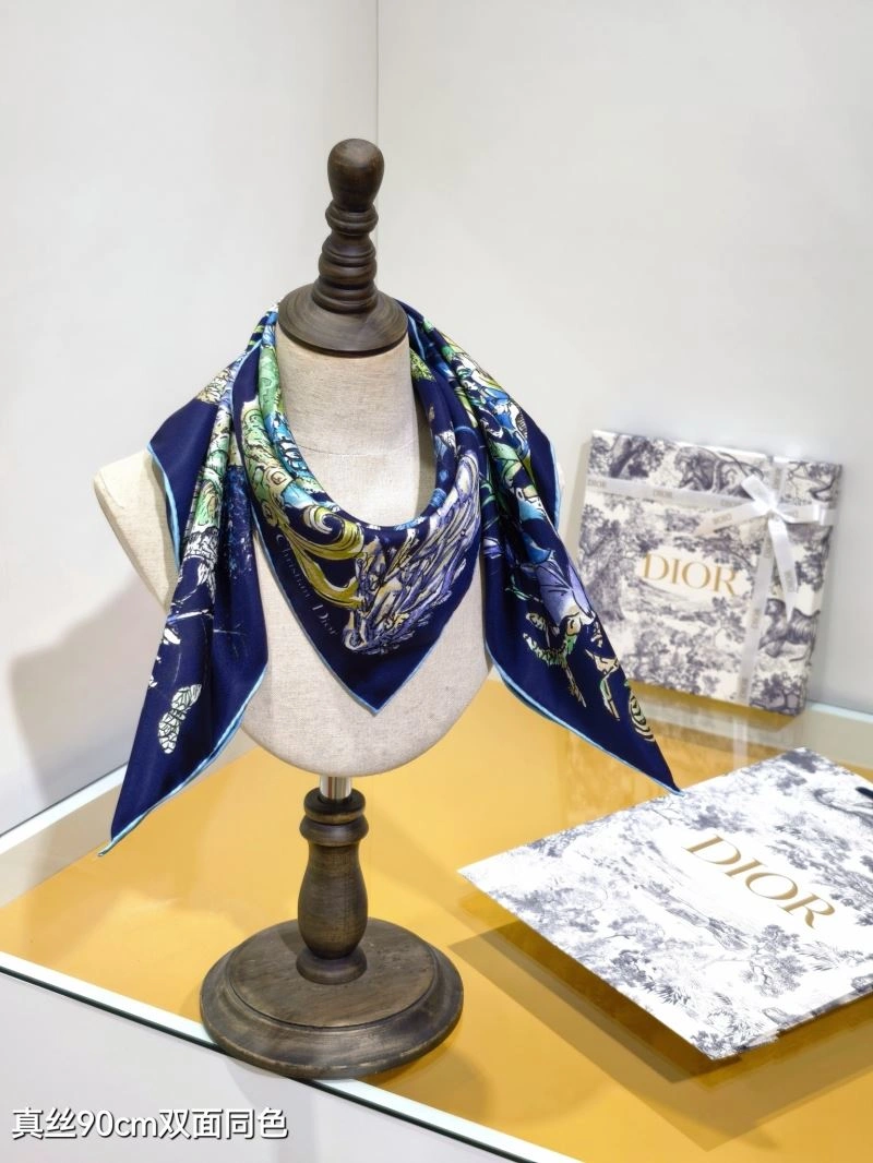 Tailored Christian Dior Scarf 271101