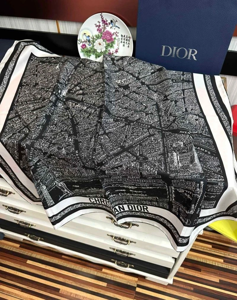 Christian Dior Scarf MoistureWicking 271100