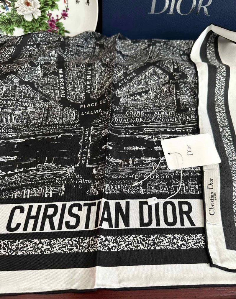 Christian Dior Scarf MoistureWicking 271100