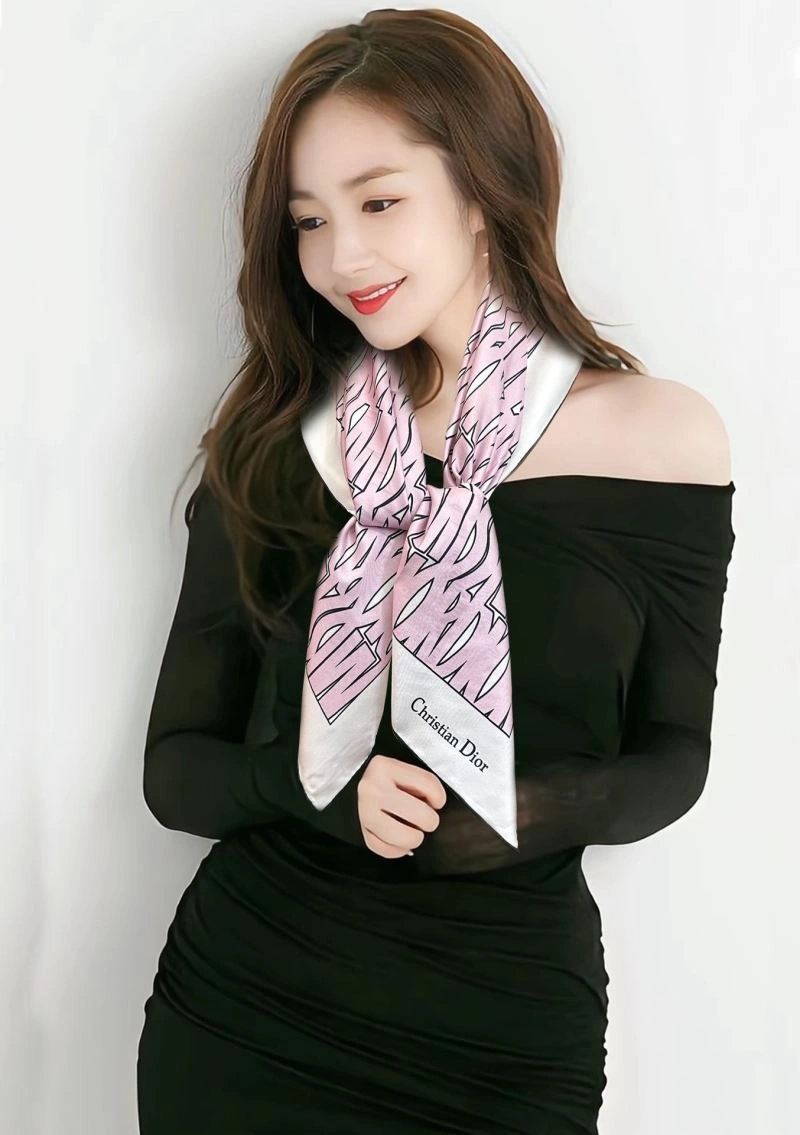 TechFriendly Christian Dior Scarf 271096
