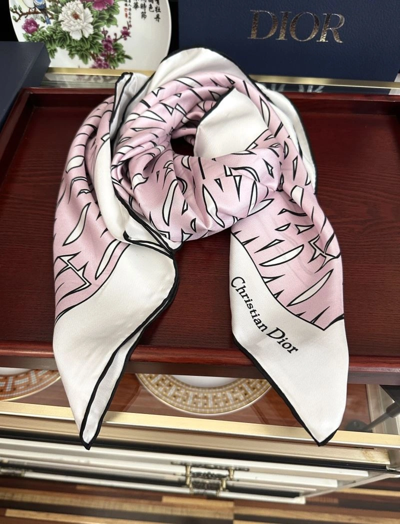 TechFriendly Christian Dior Scarf 271096