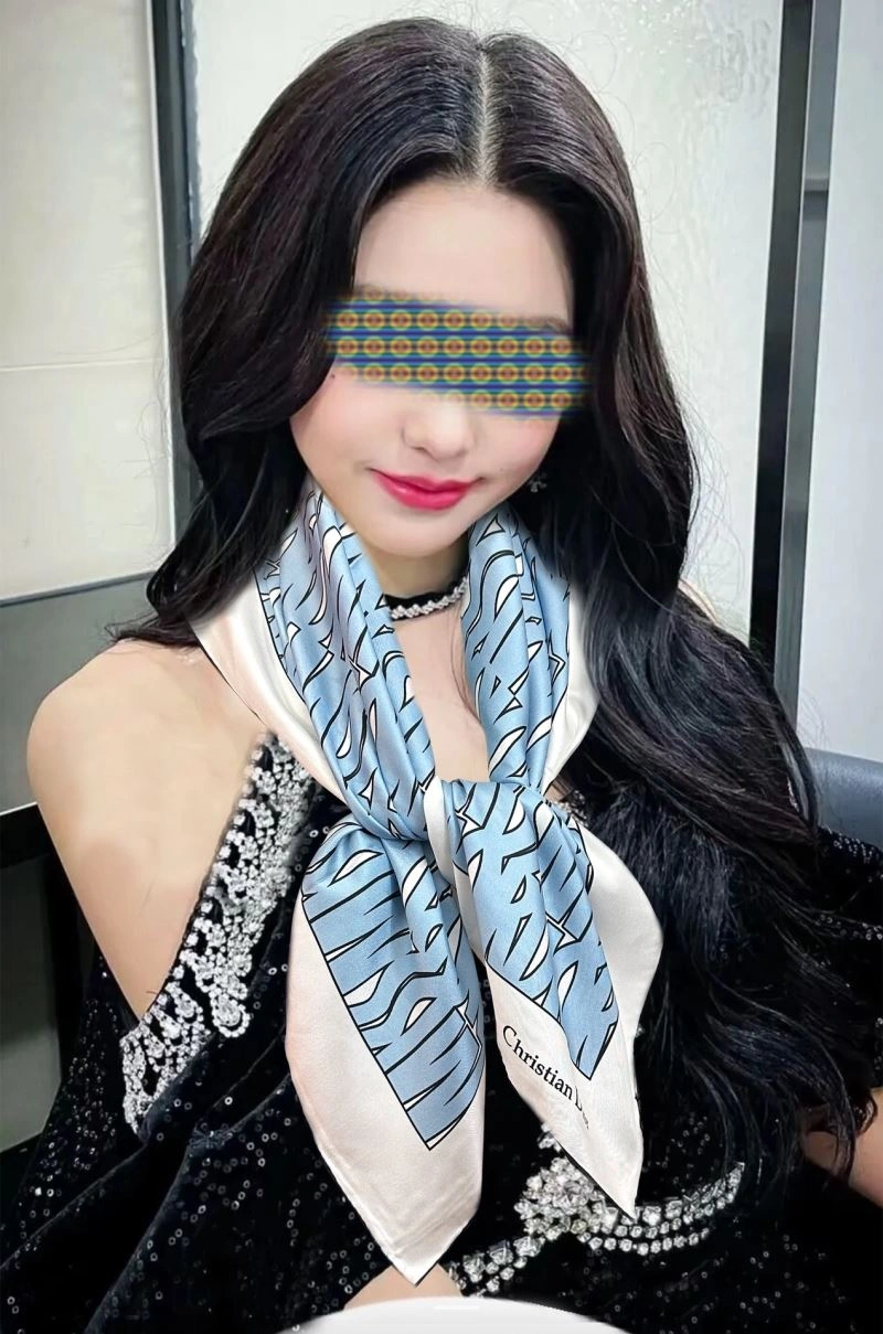 Christian Dior Scarf Upgraded 271091
