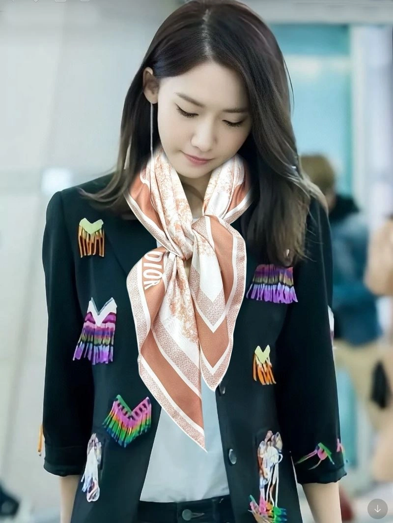 Flexible Christian Dior Scarf 271872
