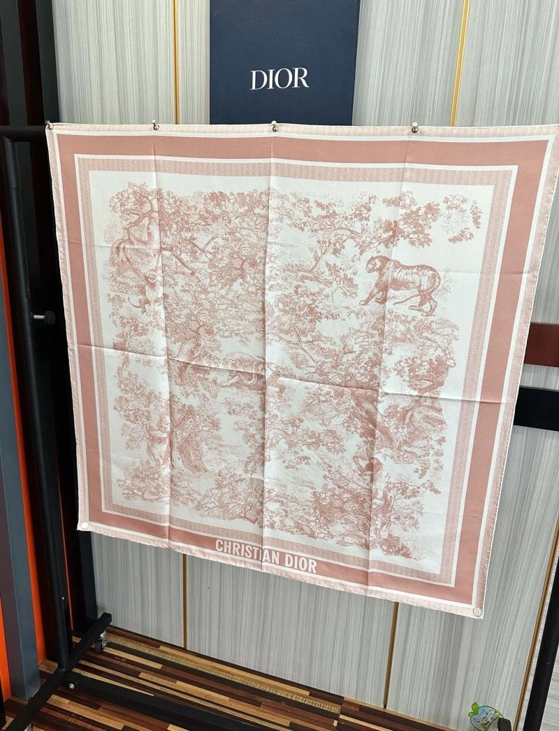 Flexible Christian Dior Scarf 271872