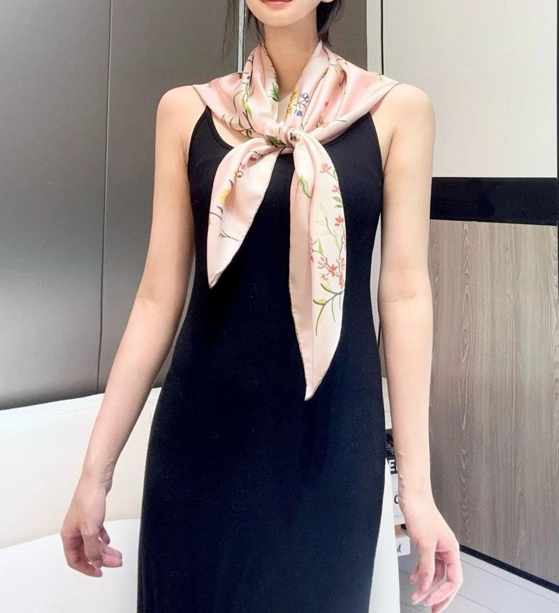 QuickDry Christian Dior Scarf 271855