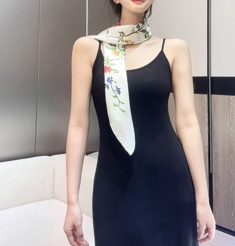 UrbanStyle Christian Dior Scarf 271857