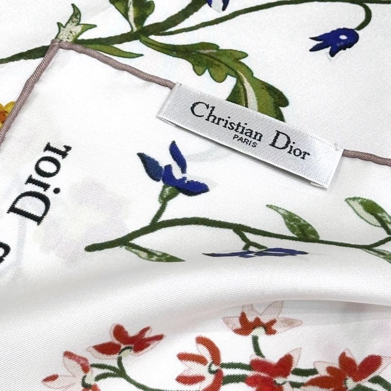 UrbanStyle Christian Dior Scarf 271857