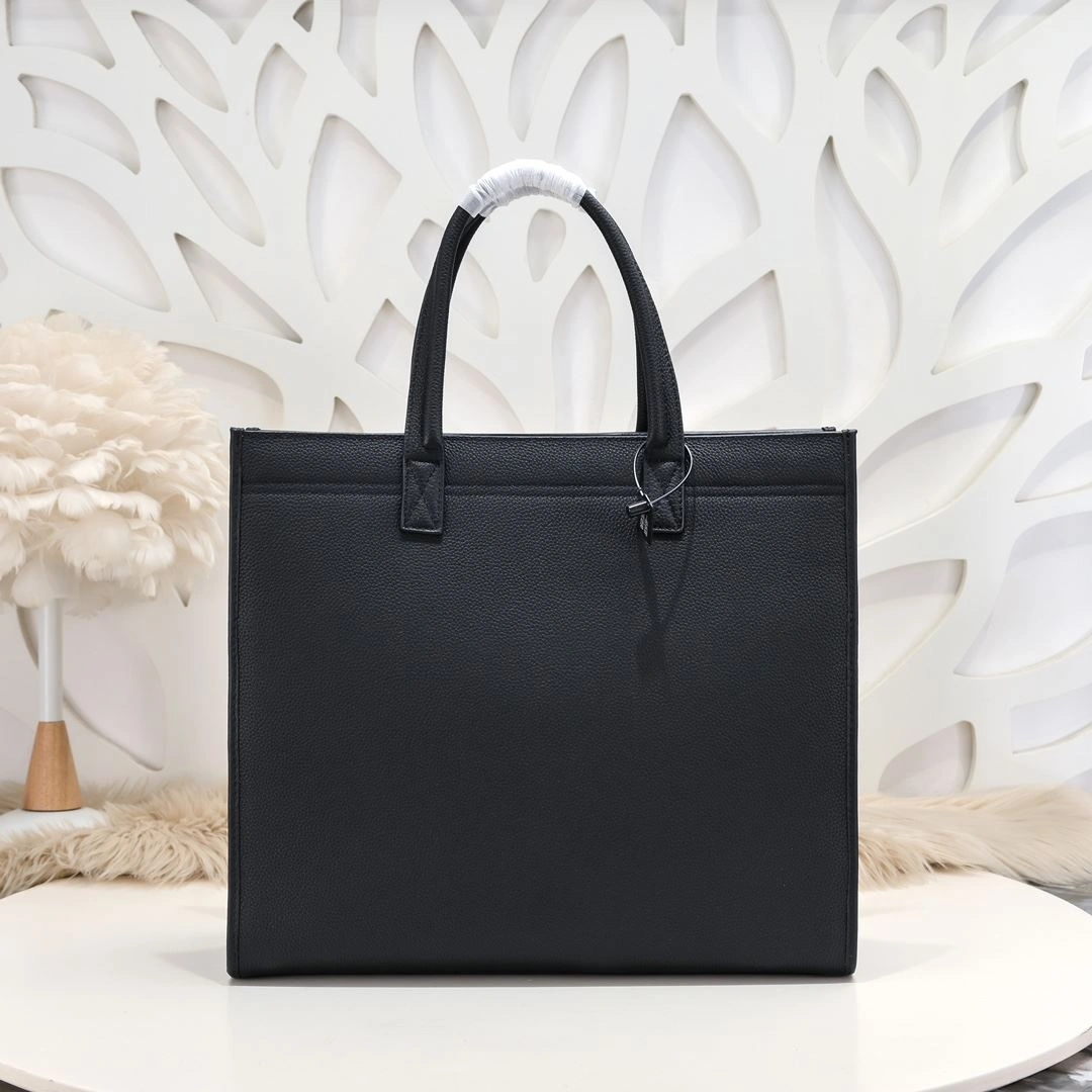 Refined Christian Dior Shopping Bags 91179