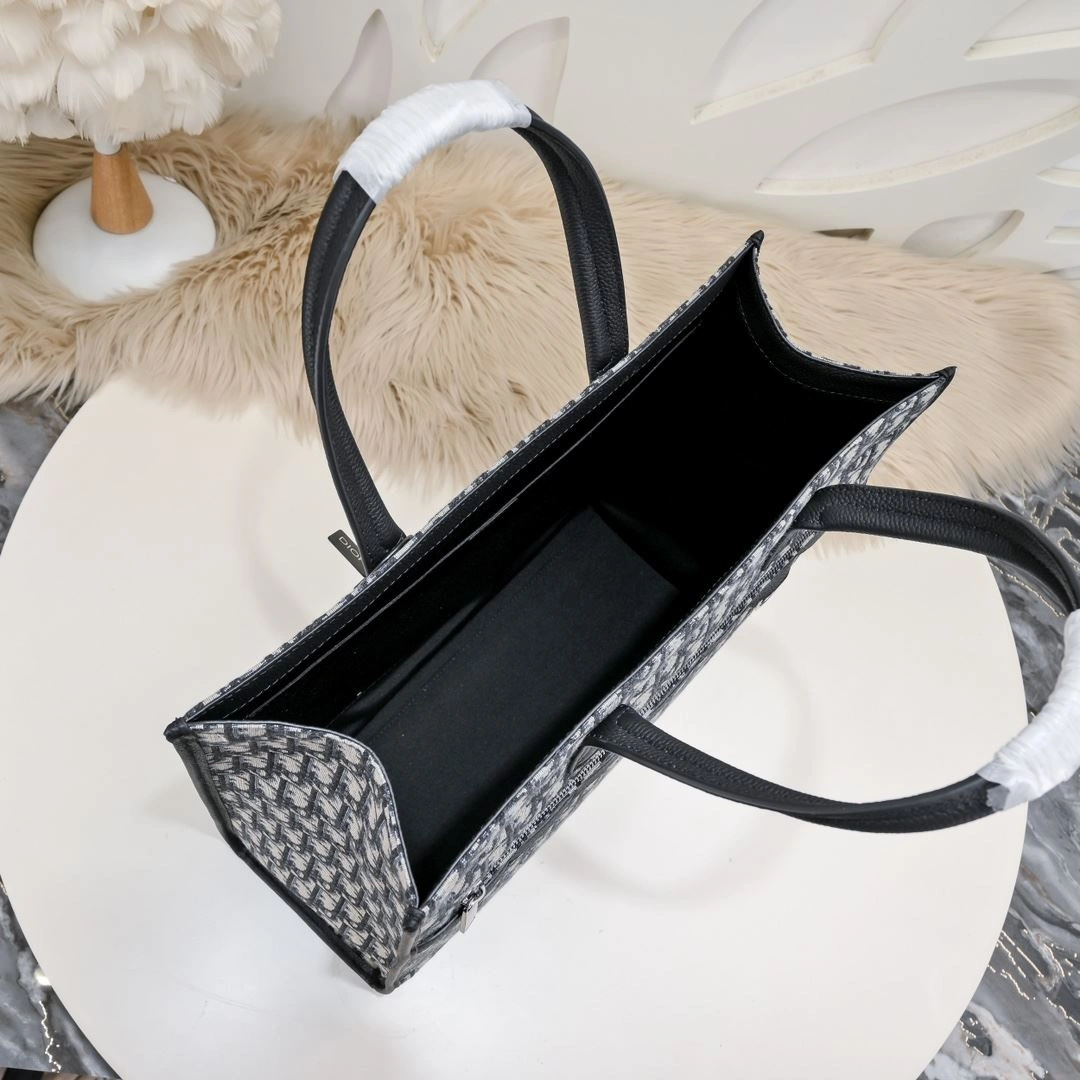 Christian Dior Shopping Bags Soft 91252