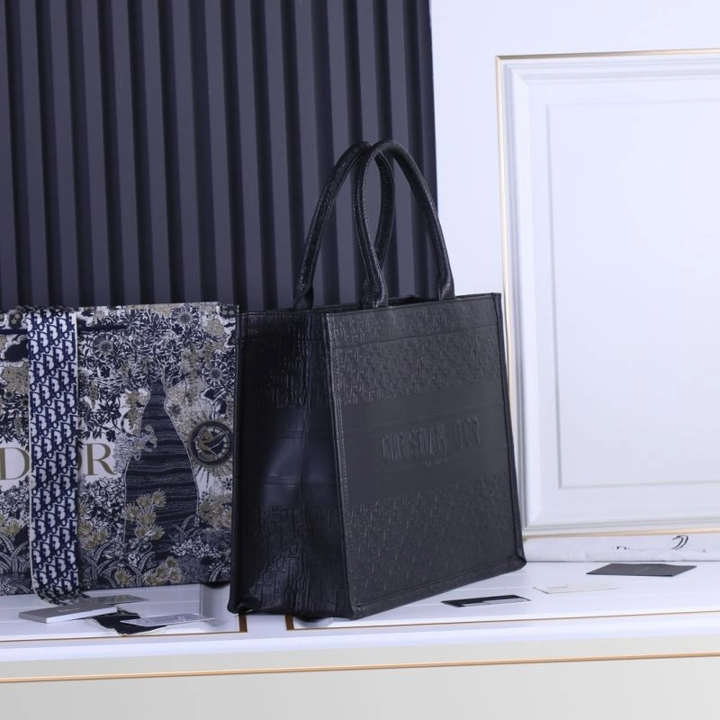 Supportive Christian Dior Shopping Bags 87731