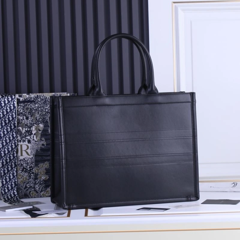 Christian Dior Shopping Bags Resilient 87724