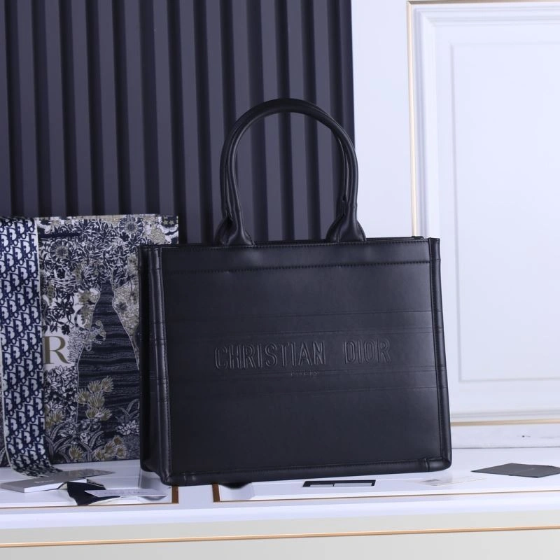 Christian Dior Shopping Bags ModernLook 87729