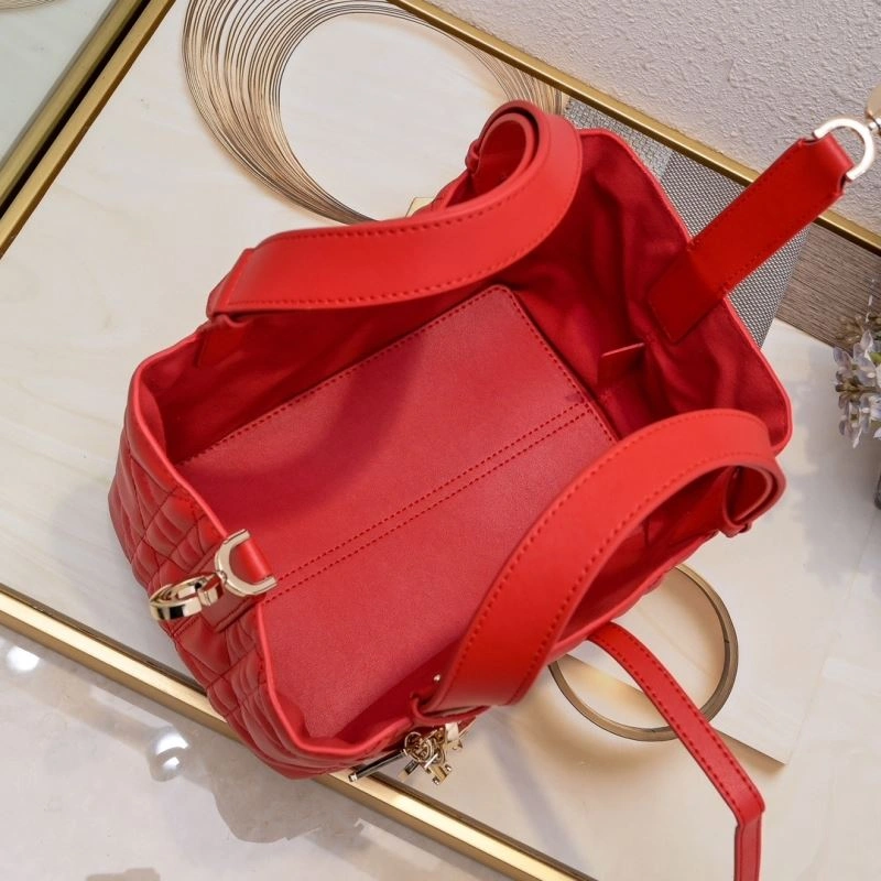 Christian Dior Shopping Bags Snug 87722