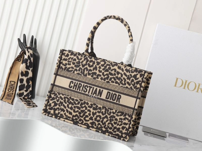 Christian Dior Shopping Bags FashionForward 87714