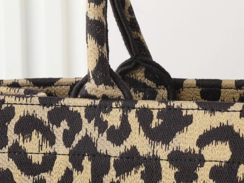 Flexible Christian Dior Shopping Bags 87708