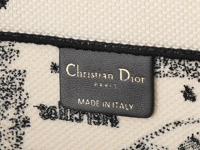 Sporty Christian Dior Shopping Bags 87707