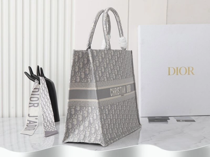 Trendsetting Christian Dior Shopping Bags 87696