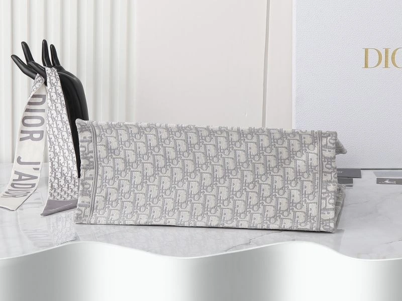 Trendsetting Christian Dior Shopping Bags 87696