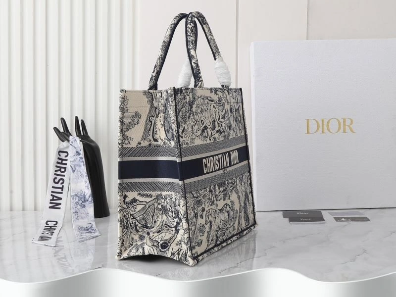 UrbanChic Christian Dior Shopping Bags 87712