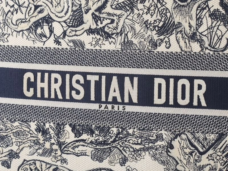 UrbanChic Christian Dior Shopping Bags 87712