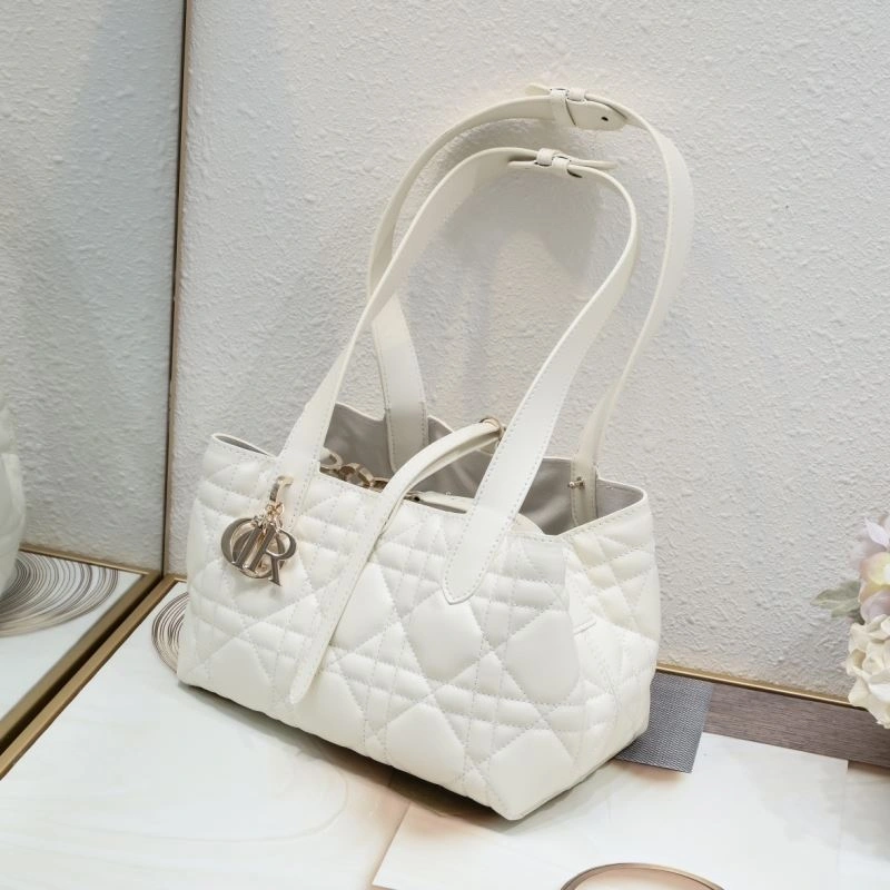 Christian Dior Shopping Bags Refined 87655
