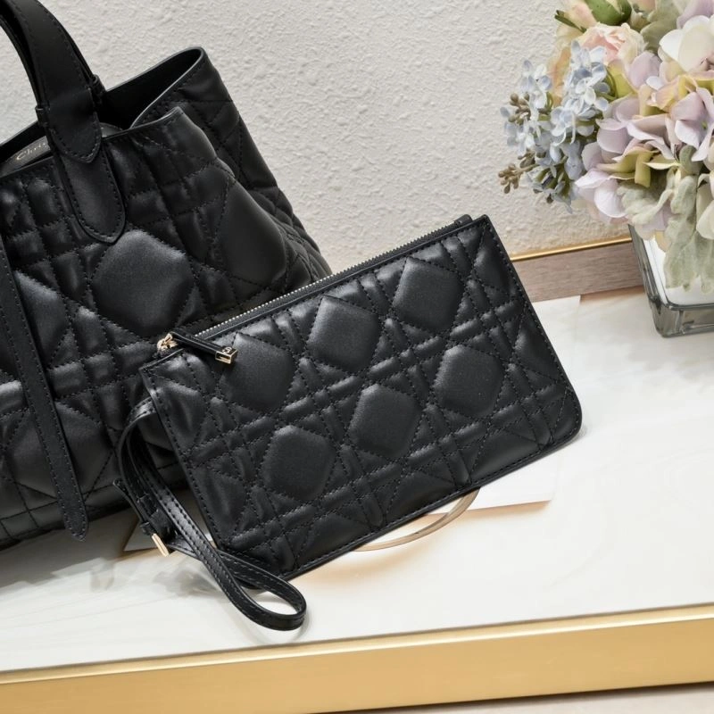Bold Christian Dior Shopping Bags 87661