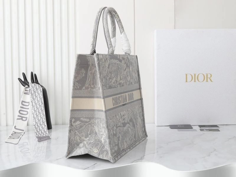 Christian Dior Shopping Bags Fashionable 87650