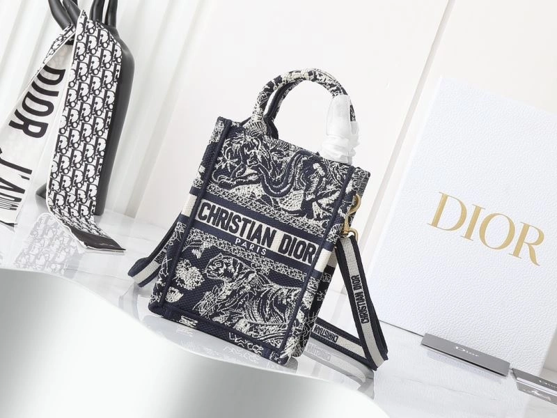 RelaxedFit Christian Dior Shopping Bags 87651