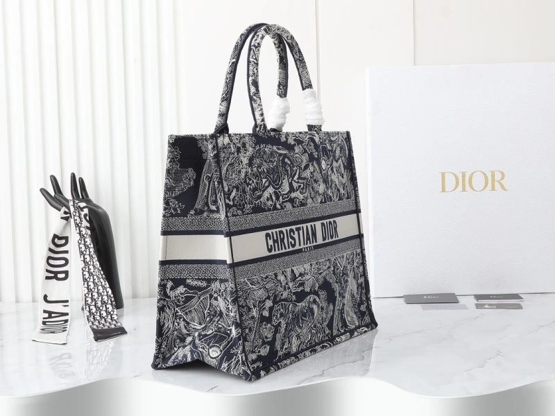 Bright Christian Dior Shopping Bags 87648