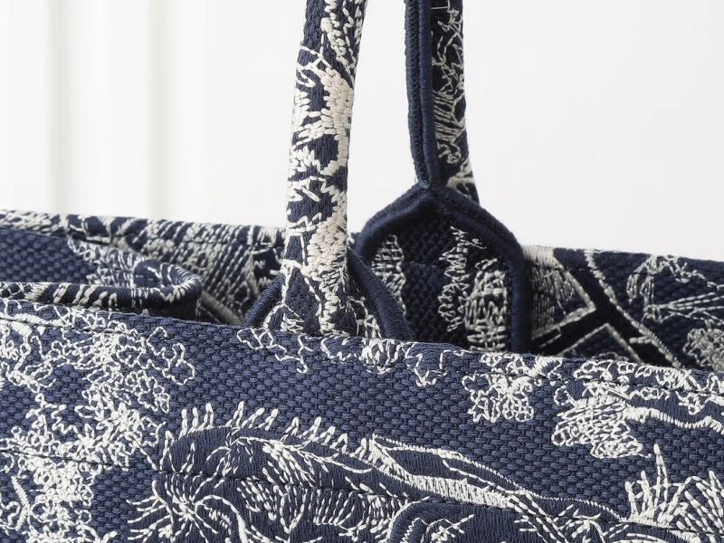 Bright Christian Dior Shopping Bags 87648