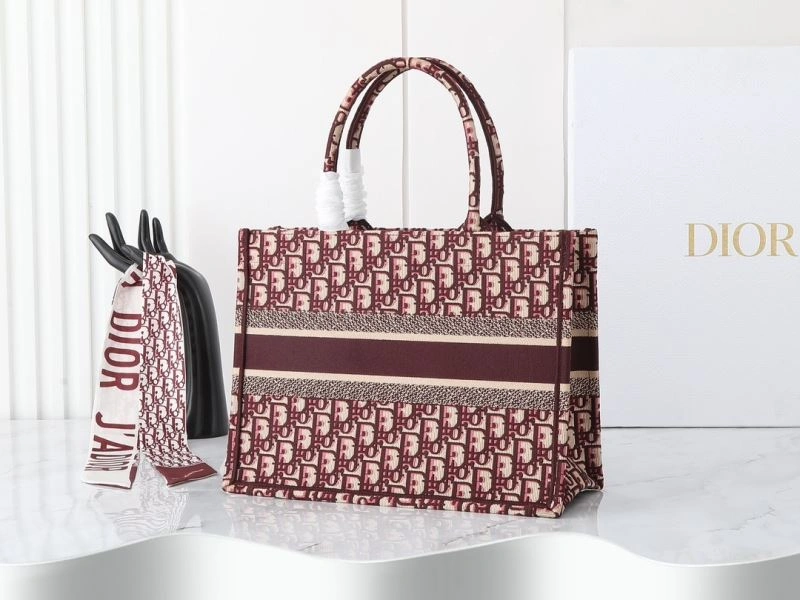 Sophisticated Christian Dior Shopping Bags 87641