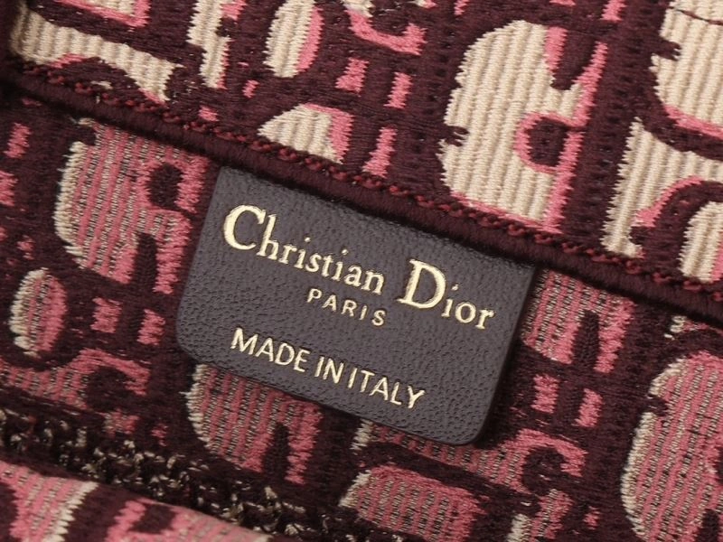 Sophisticated Christian Dior Shopping Bags 87641