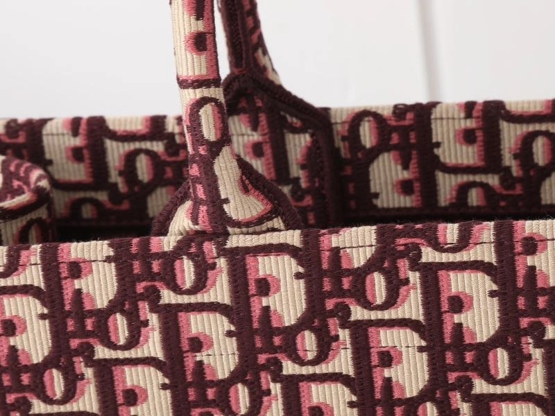 Christian Dior Shopping Bags EyeCatching 87709