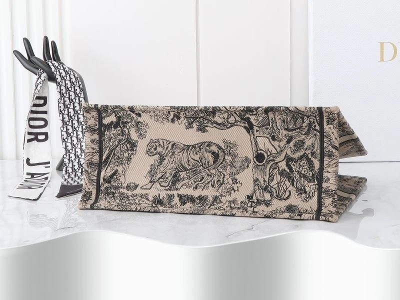Premium Christian Dior Shopping Bags 87638