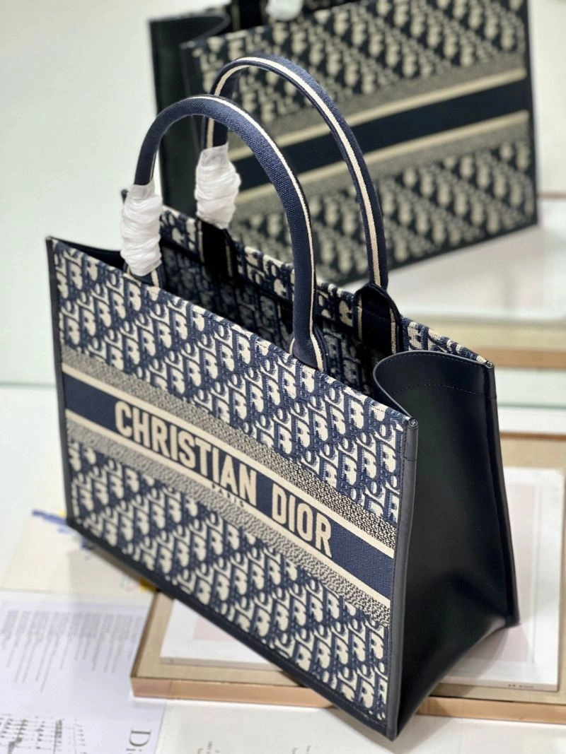 GoAnywhere Christian Dior Shopping Bags 76245