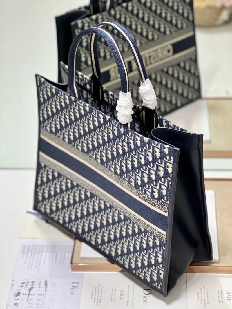 Christian Dior Shopping Bags WeatherProof 76262