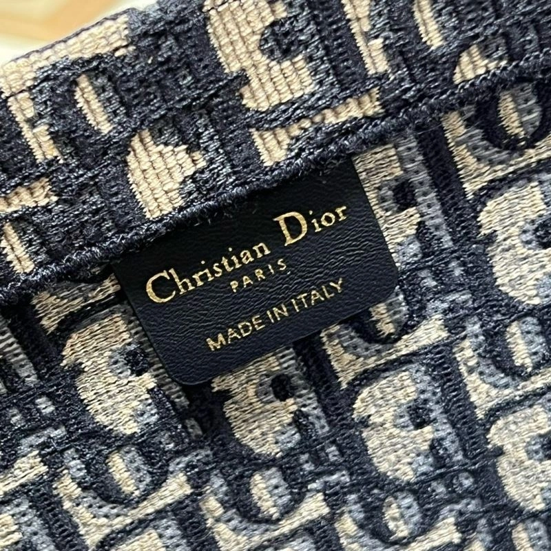 Christian Dior Shopping Bags WeatherProof 76262