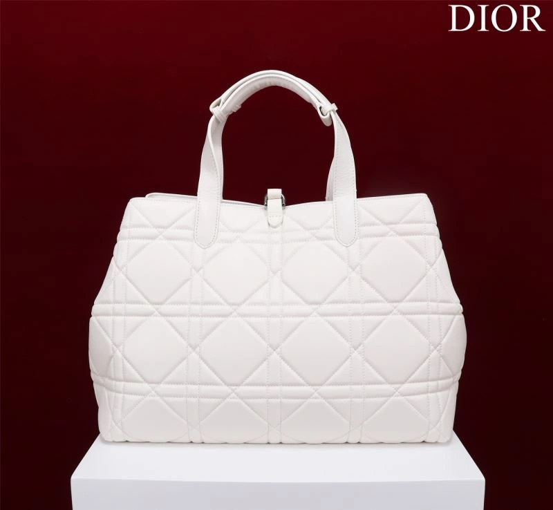 Christian Dior Shopping Bags Seasonal 76244