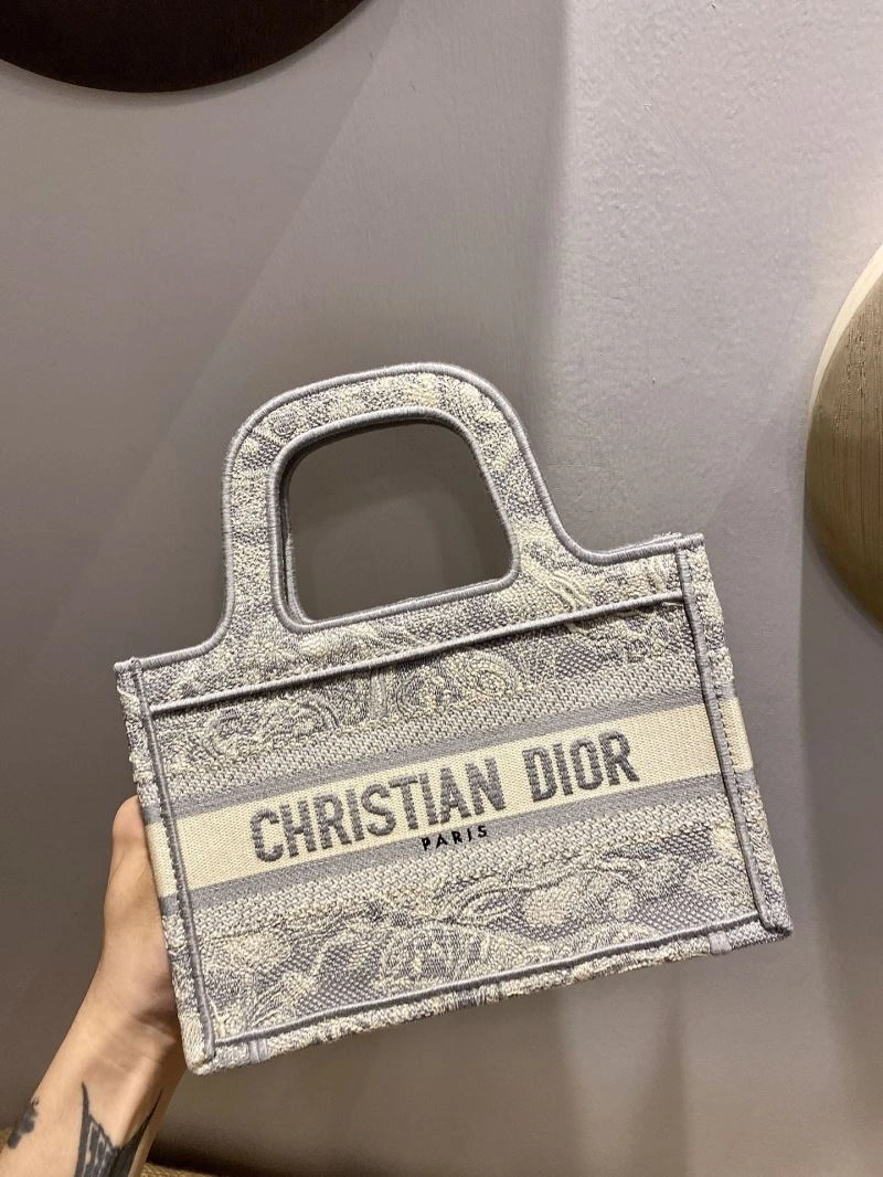 Christian Dior Shopping Bags Sophisticated 76249