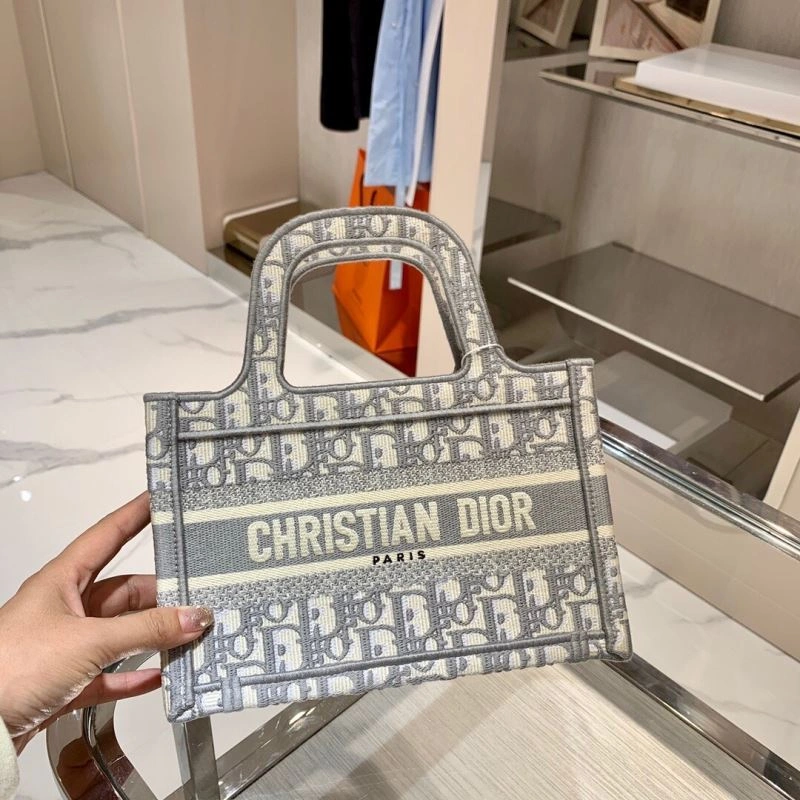 Christian Dior Shopping Bags UrbanStyle 76258
