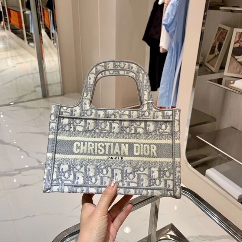 Christian Dior Shopping Bags UrbanStyle 76258