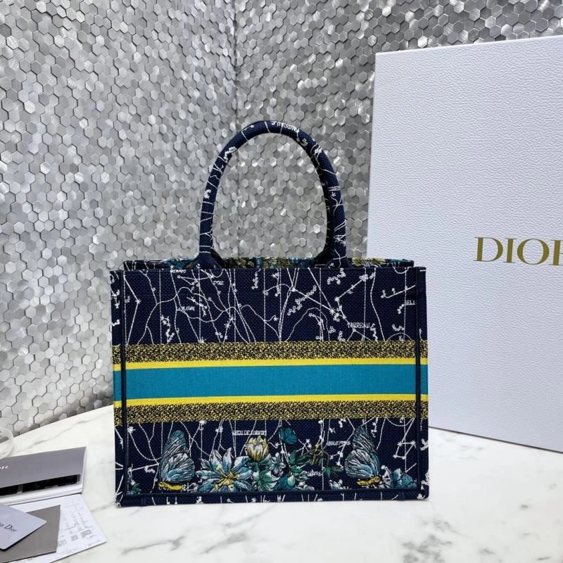 Christian Dior Shopping Bags UrbanChic 76236